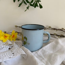 Load image into Gallery viewer, Vintage enamel daffodil mug